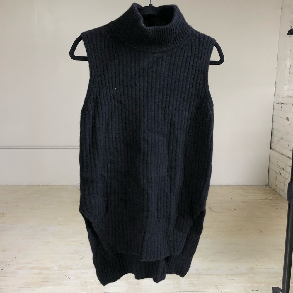 Everlane black wool turtleneck tunic size 8